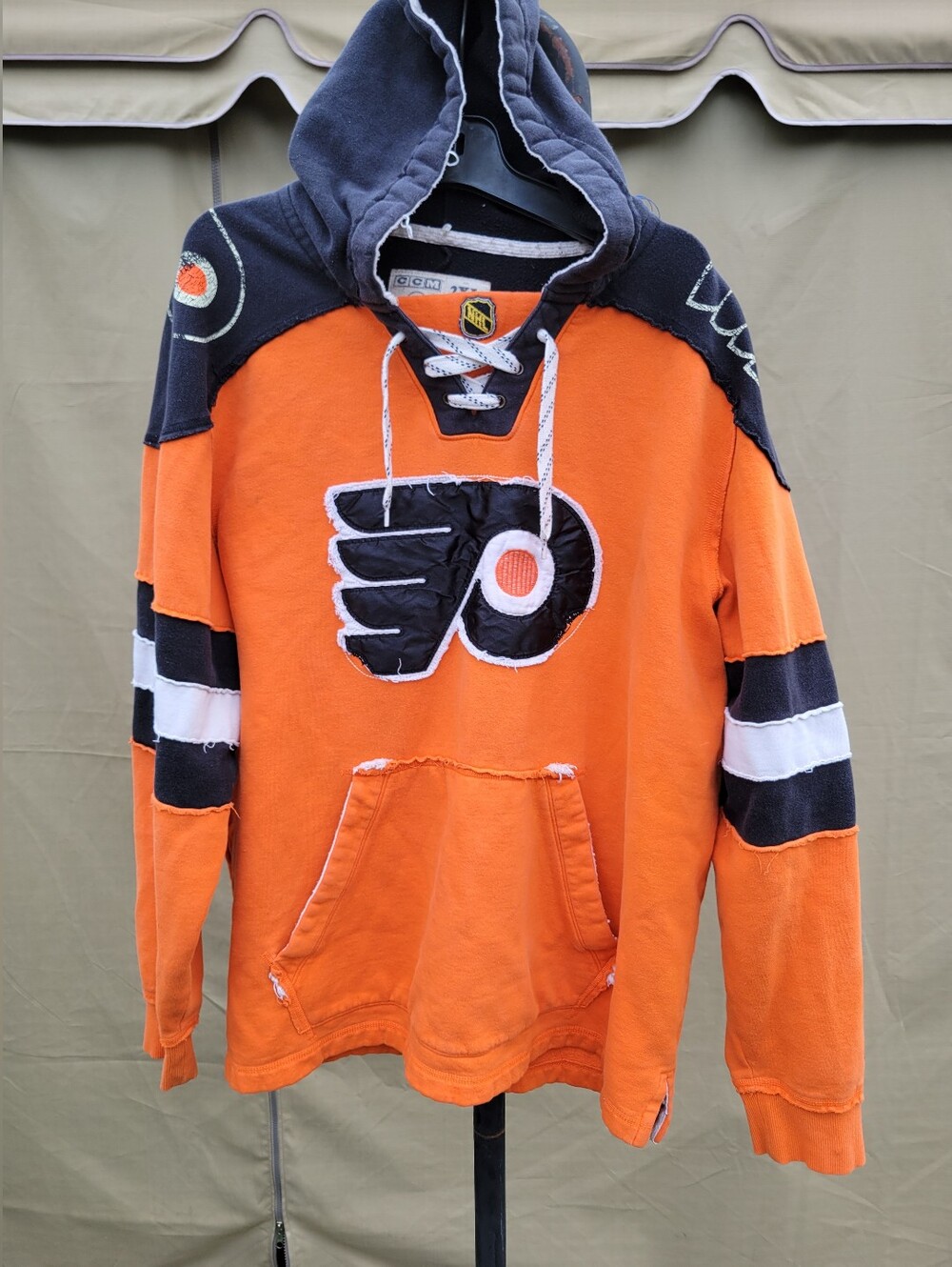 CCM Philadelphia Flyers Lace-Up Hoodie